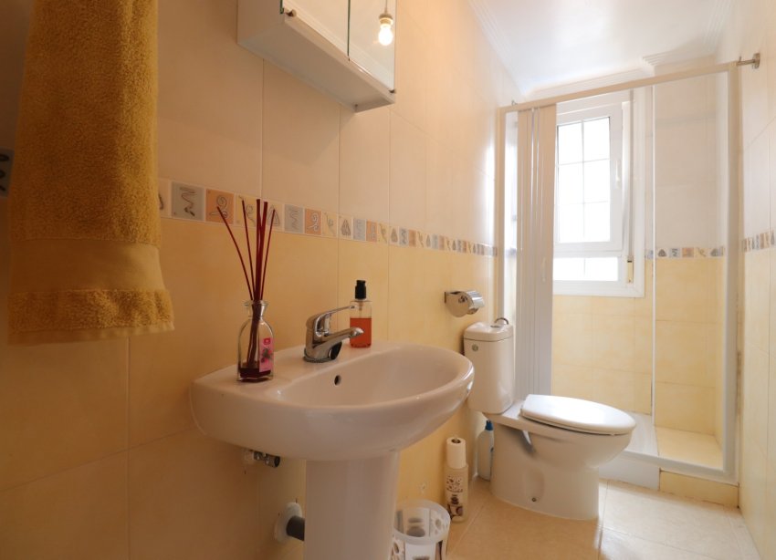 Reventa - Villa / Casa - Los Montesinos - La Herrada