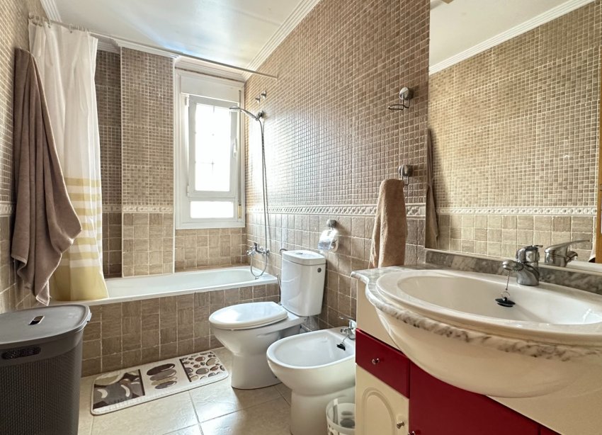 Reventa - Villa / Casa - Los Montesinos - La Herrada