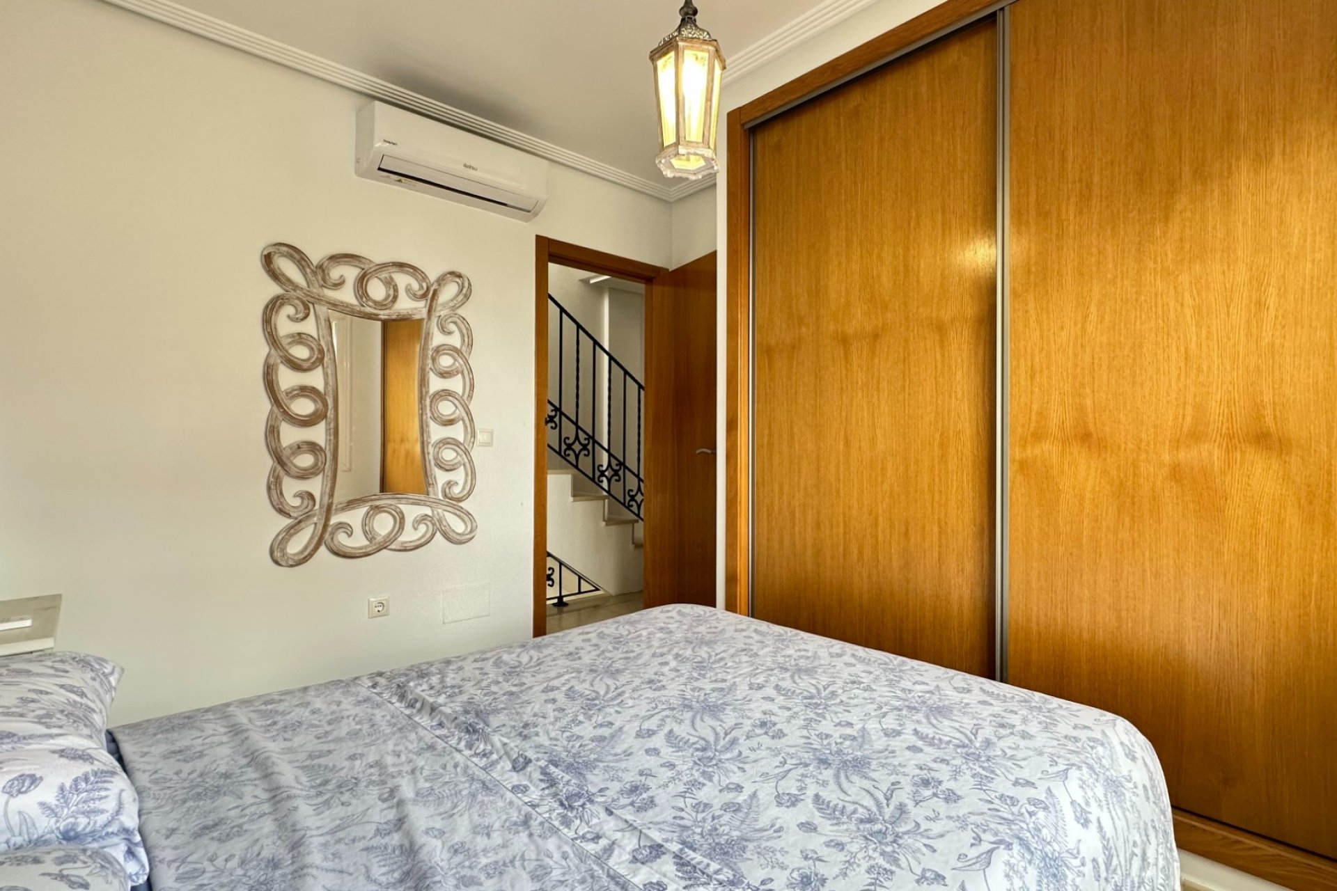 Reventa - Villa / Casa - Los Montesinos - La Herrada