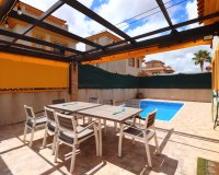 Reventa - Villa / Casa - Los Montesinos - La Herrada