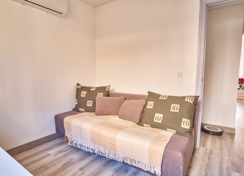 Reventa - Villa / Casa - Los Montesinos - La Herrada