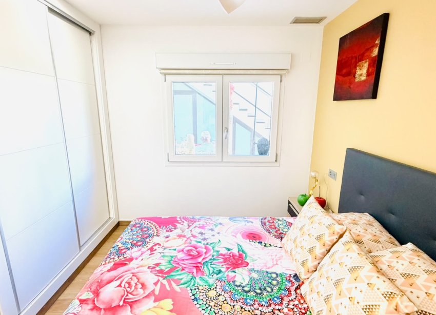 Reventa - Villa / Casa - Los Montesinos - La Herrada