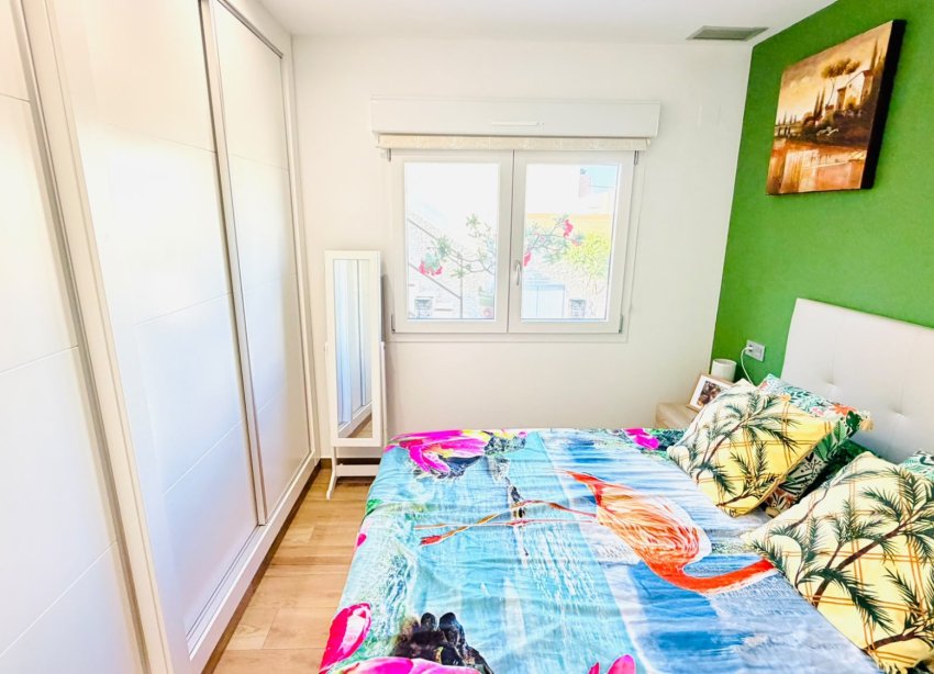 Reventa - Villa / Casa - Los Montesinos - La Herrada