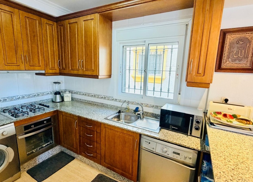 Reventa - Villa / Casa - Los Montesinos - La Herrada