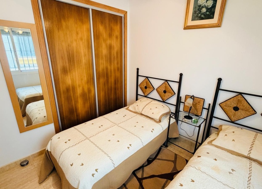 Reventa - Villa / Casa - Los Montesinos - La Herrada