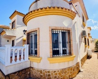 Reventa - Villa / Casa - Los Montesinos - La Herrada