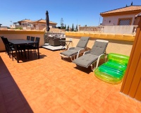 Reventa - Villa / Casa - Los Montesinos - Urbanizacion montesol