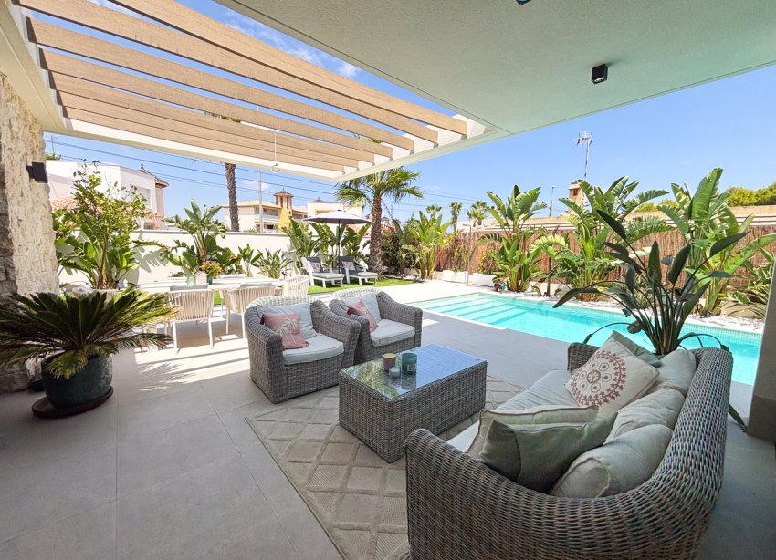 Reventa - Villa / Casa - Orihuela Costa - Cabo Roig