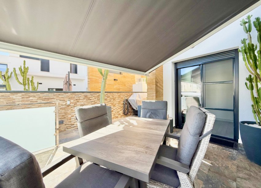 Reventa - Villa / Casa - Orihuela Costa - Cabo Roig