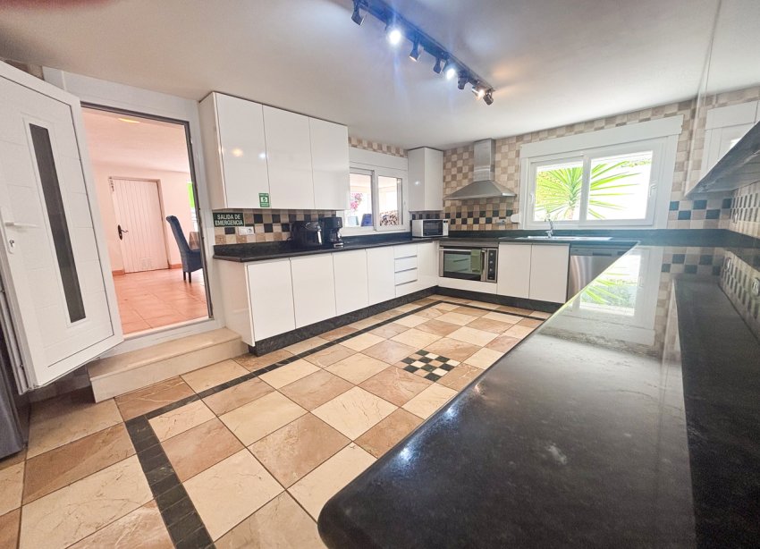 Reventa - Villa / Casa - Orihuela Costa - Dehesa de campoamor