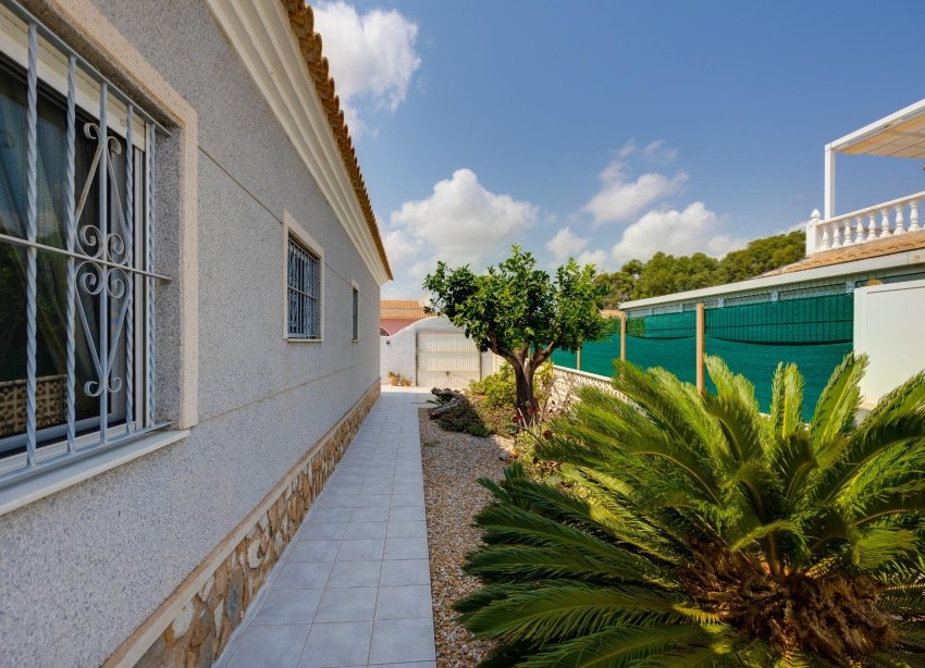 Reventa - Villa / Casa - Orihuela Costa - La Regia