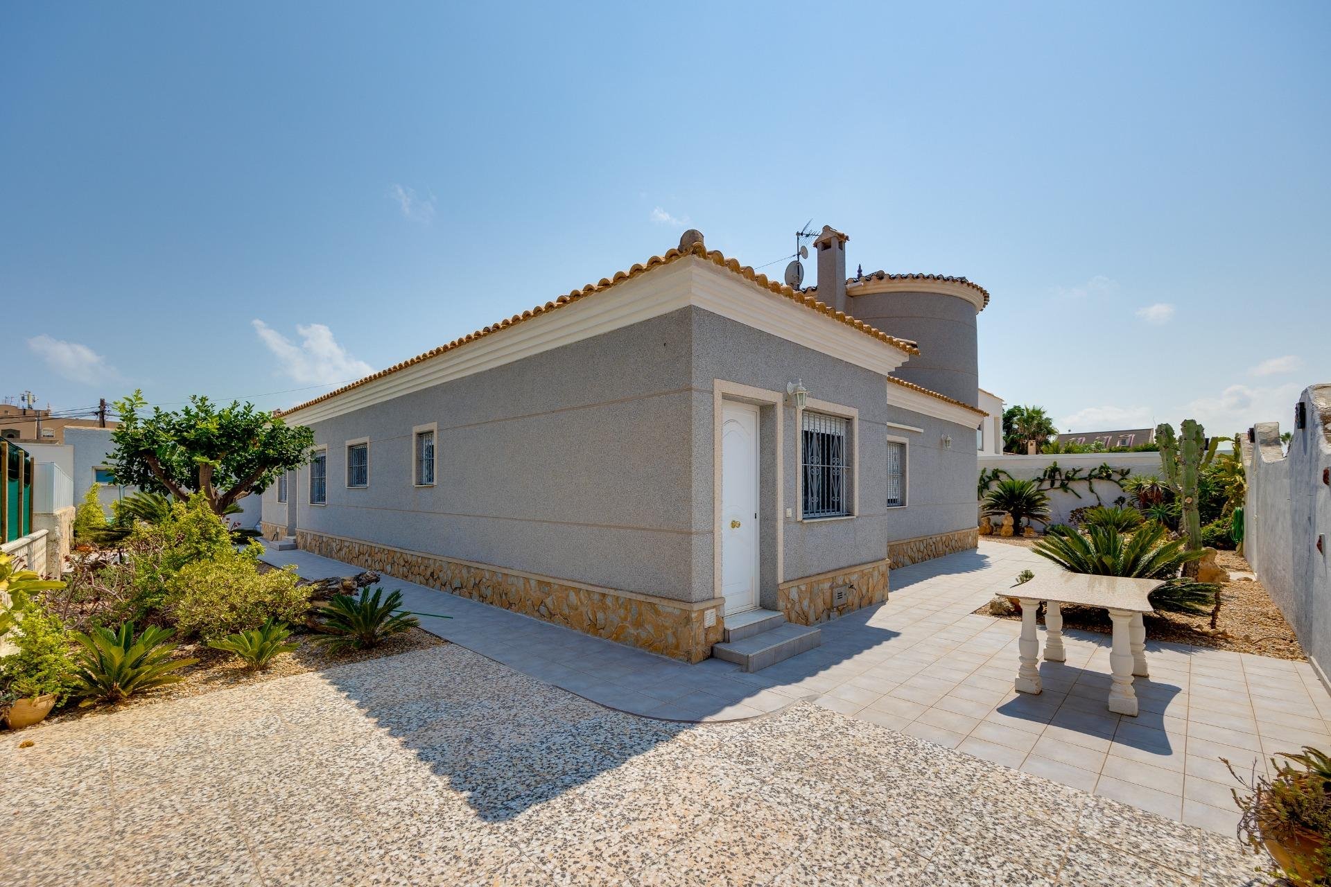 Reventa - Villa / Casa - Orihuela Costa - La Regia