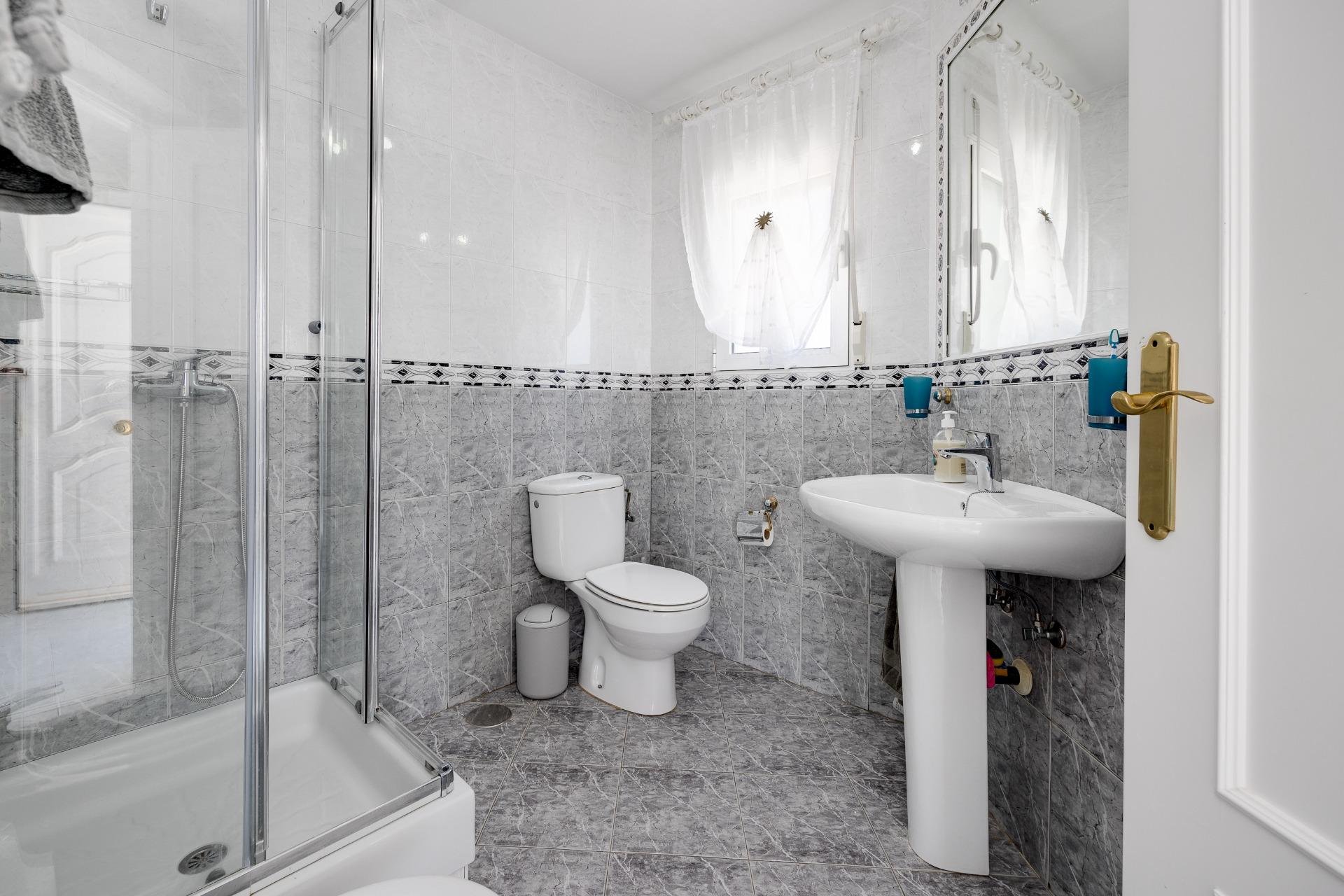 Reventa - Villa / Casa - Orihuela Costa - La Regia