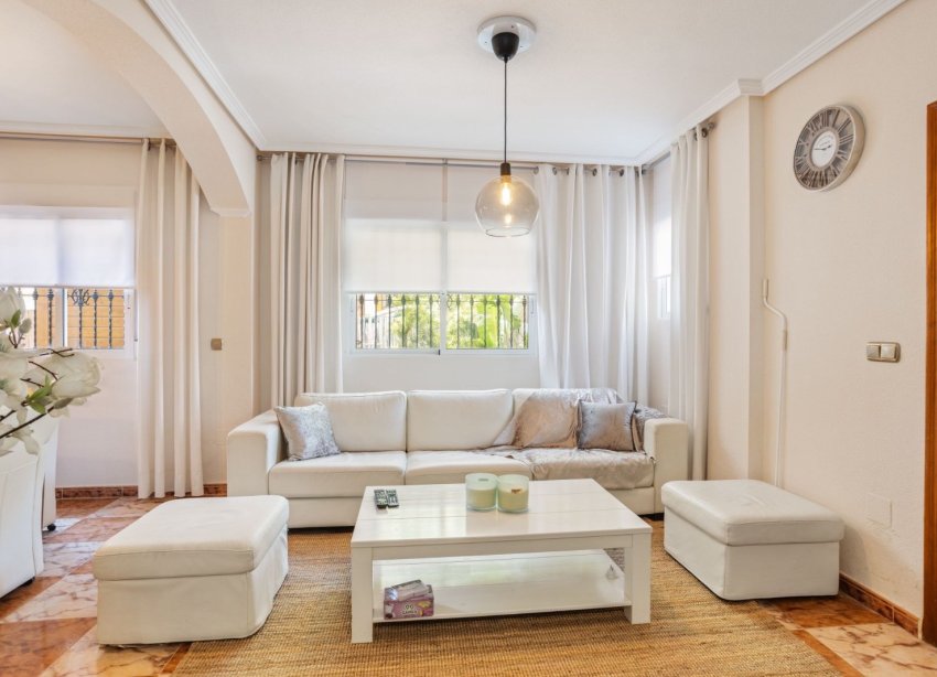 Reventa - Villa / Casa - Orihuela Costa - La Regia