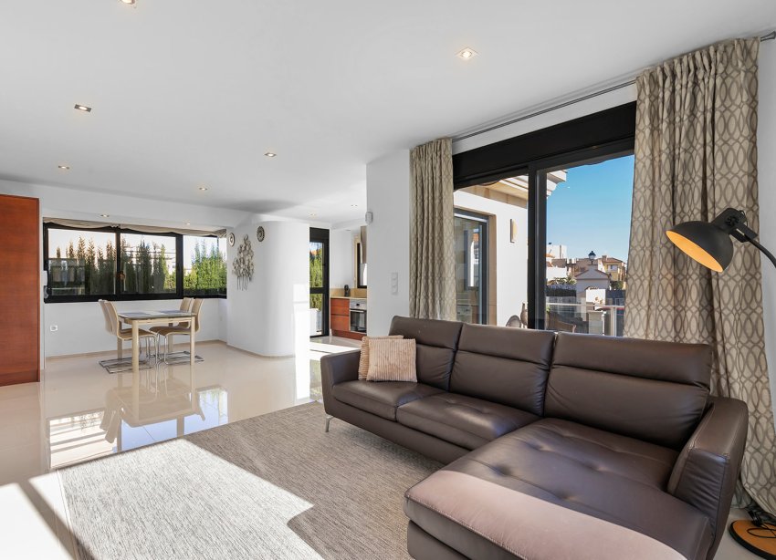 Reventa - Villa / Casa - Orihuela Costa - La Zenia