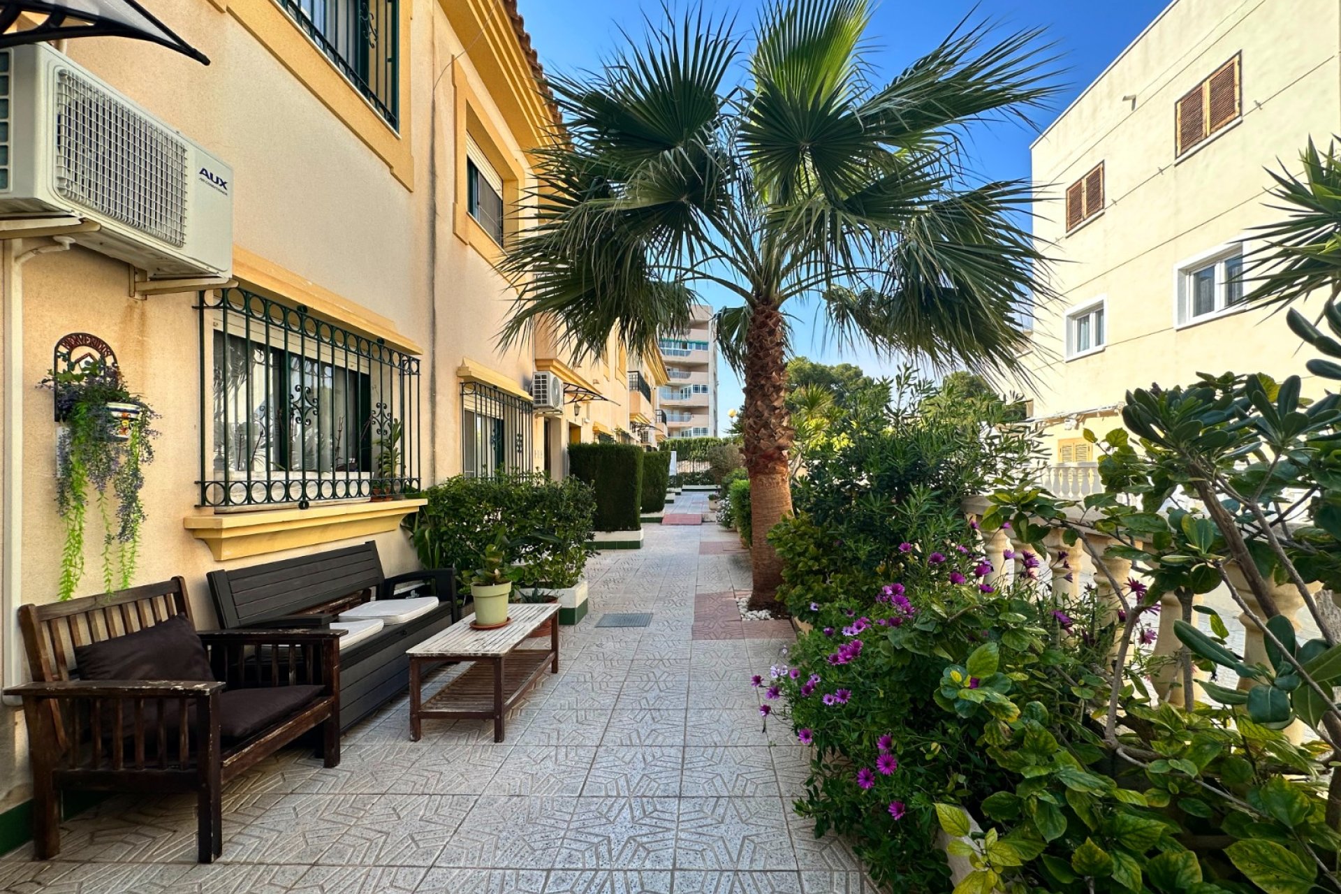 Reventa - Villa / Casa - Orihuela Costa - La Zenia