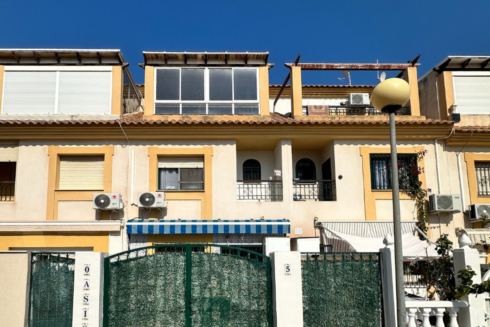 Reventa - Villa / Casa - Orihuela Costa - La Zenia