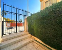 Reventa - Villa / Casa - Orihuela Costa - La Zenia