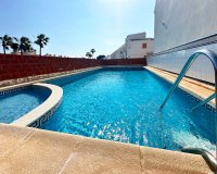 Reventa - Villa / Casa - Orihuela Costa - La Zenia