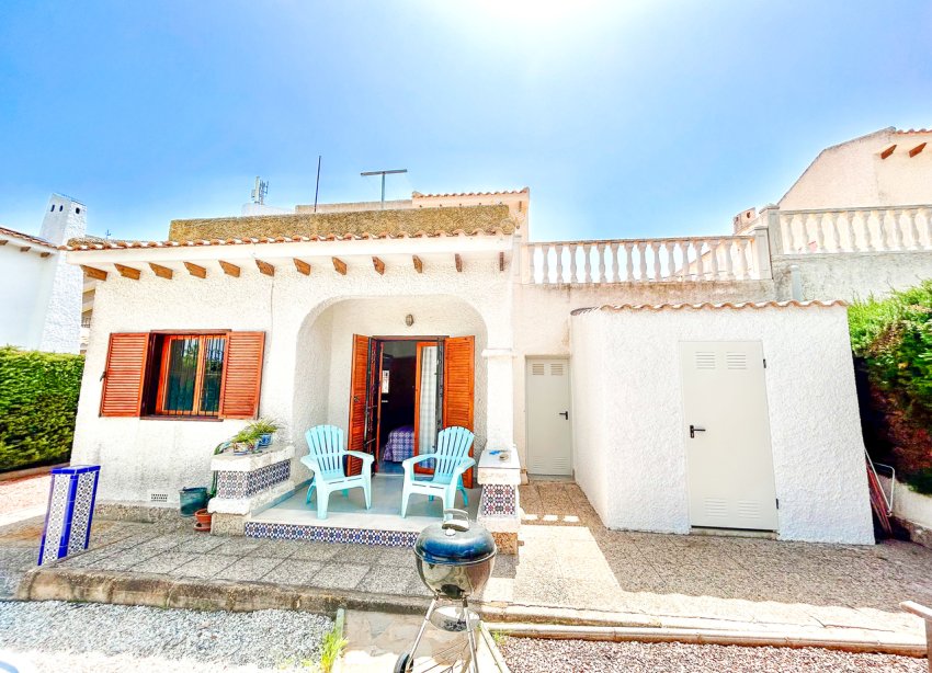 Reventa - Villa / Casa - Orihuela Costa - La Zenia