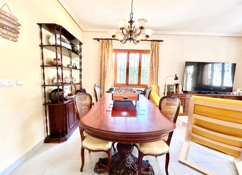 Reventa - Villa / Casa - Orihuela Costa - La Zenia