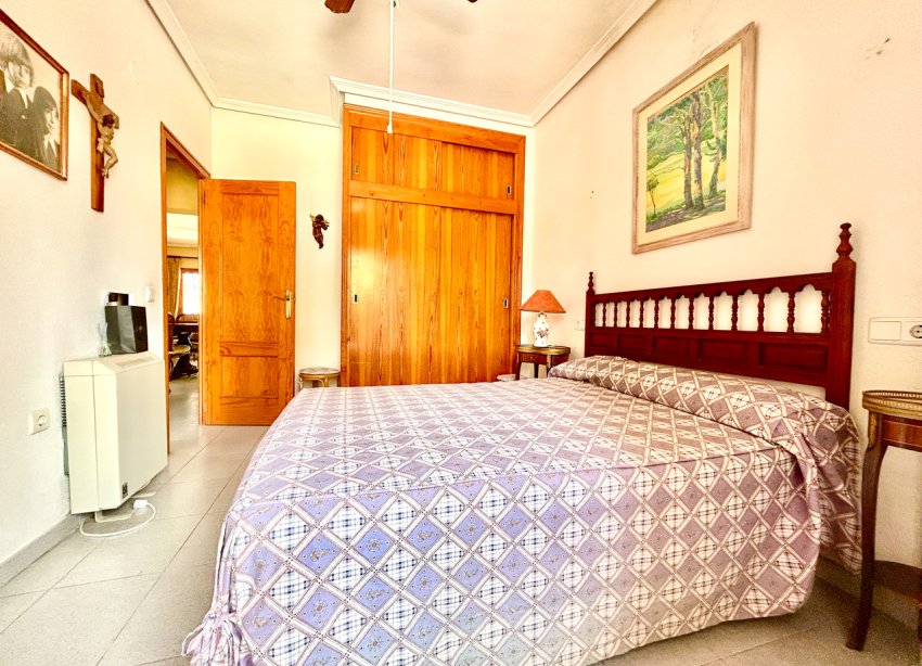 Reventa - Villa / Casa - Orihuela Costa - La Zenia