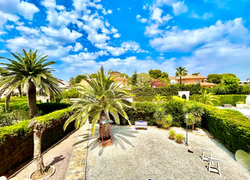 Reventa - Villa / Casa - Orihuela Costa - La Zenia