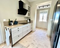 Reventa - Villa / Casa - Orihuela Costa - La Zenia