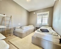 Reventa - Villa / Casa - Orihuela Costa - La Zenia
