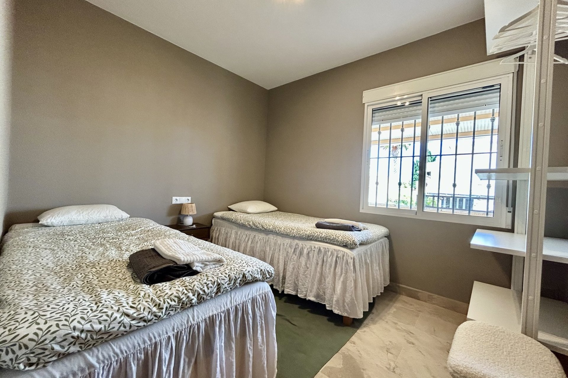 Reventa - Villa / Casa - Orihuela Costa - La Zenia