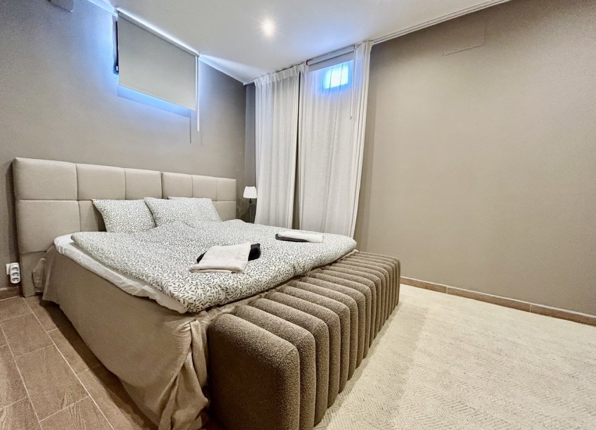 Reventa - Villa / Casa - Orihuela Costa - La Zenia