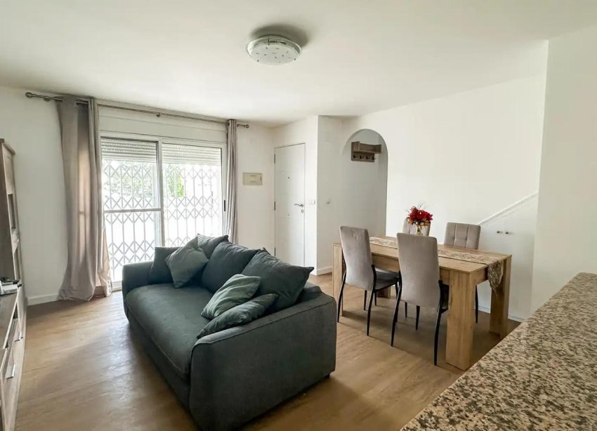 Reventa - Villa / Casa - Orihuela Costa - Las Filipinas