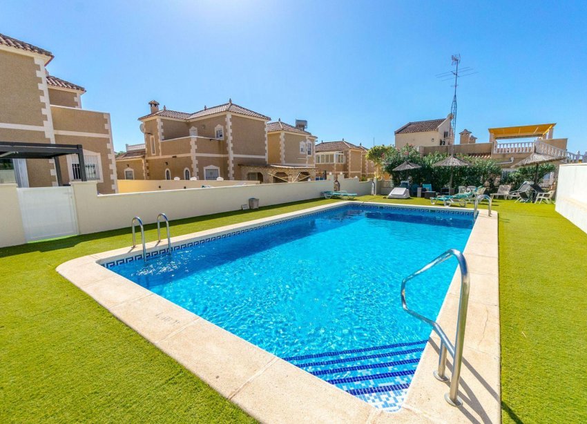 Reventa - Villa / Casa - Orihuela Costa - Las Filipinas