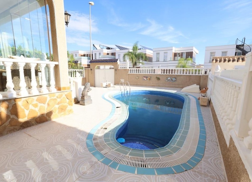 Reventa - Villa / Casa - Orihuela Costa - Las Filipinas