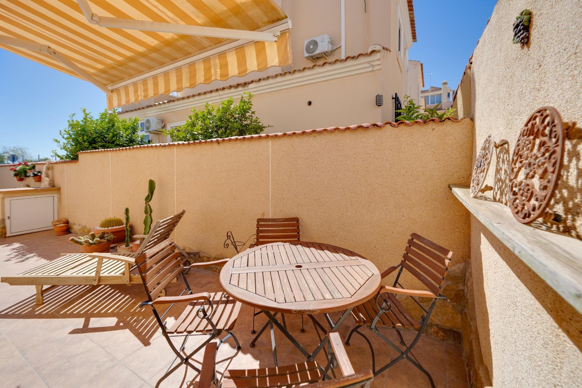 Reventa - Villa / Casa - Orihuela Costa - Lomas de Don Juan