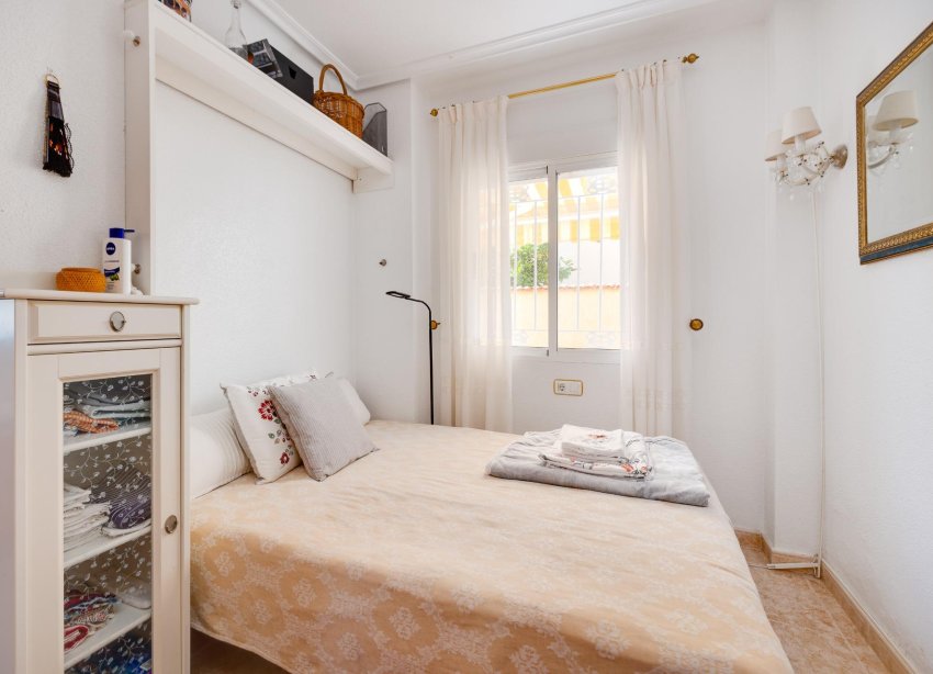 Reventa - Villa / Casa - Orihuela Costa - Lomas de Don Juan