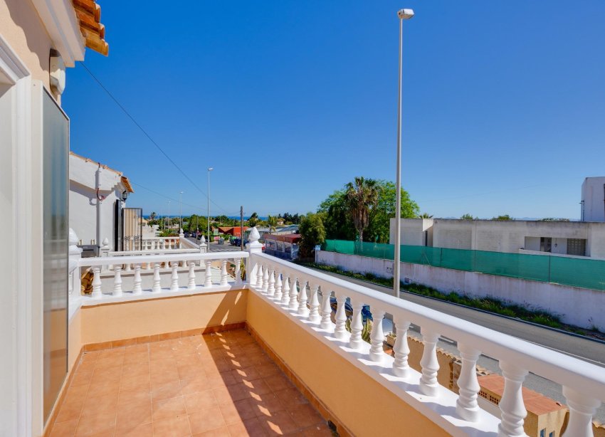 Reventa - Villa / Casa - Orihuela Costa - Lomas de Don Juan