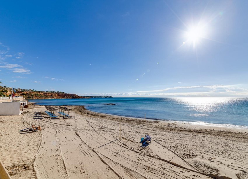 Reventa - Villa / Casa - Orihuela Costa - Lomas de Don Juan