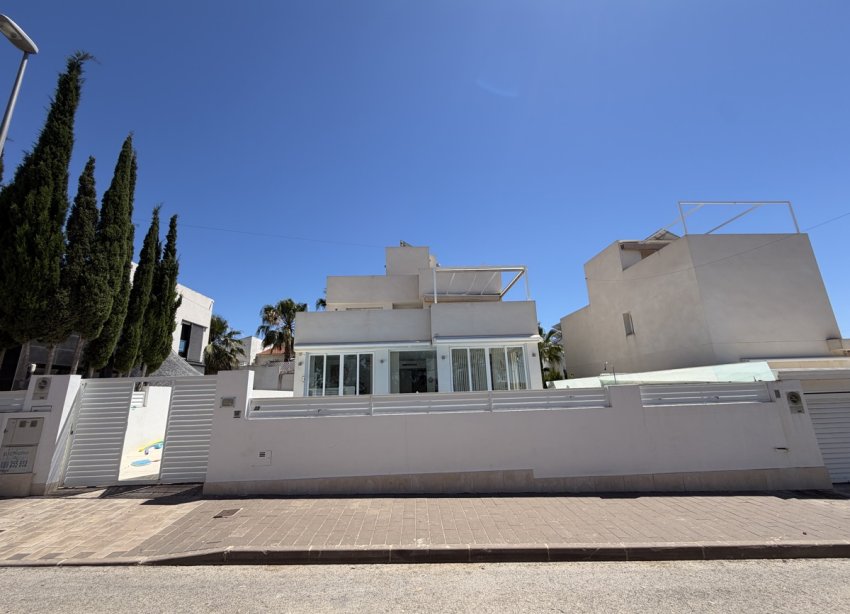 Reventa - Villa / Casa - Orihuela Costa - Mil Palmeras