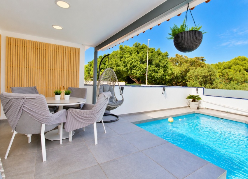Reventa - Villa / Casa - Orihuela Costa - Mil Palmeras