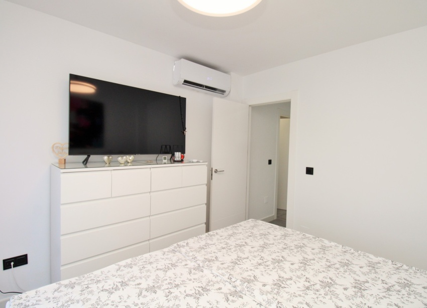 Reventa - Villa / Casa - Orihuela Costa - Mil Palmeras