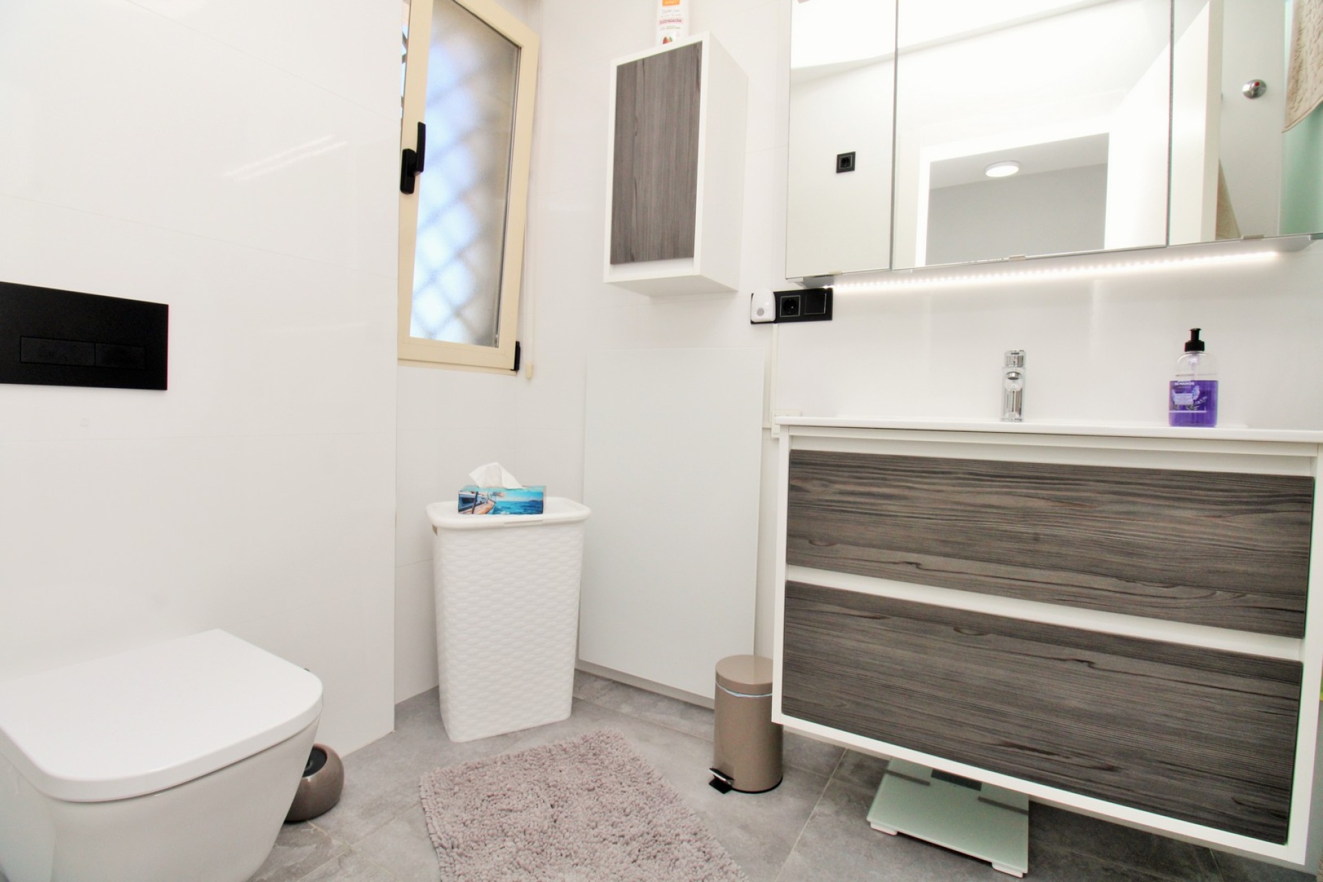 Reventa - Villa / Casa - Orihuela Costa - Mil Palmeras