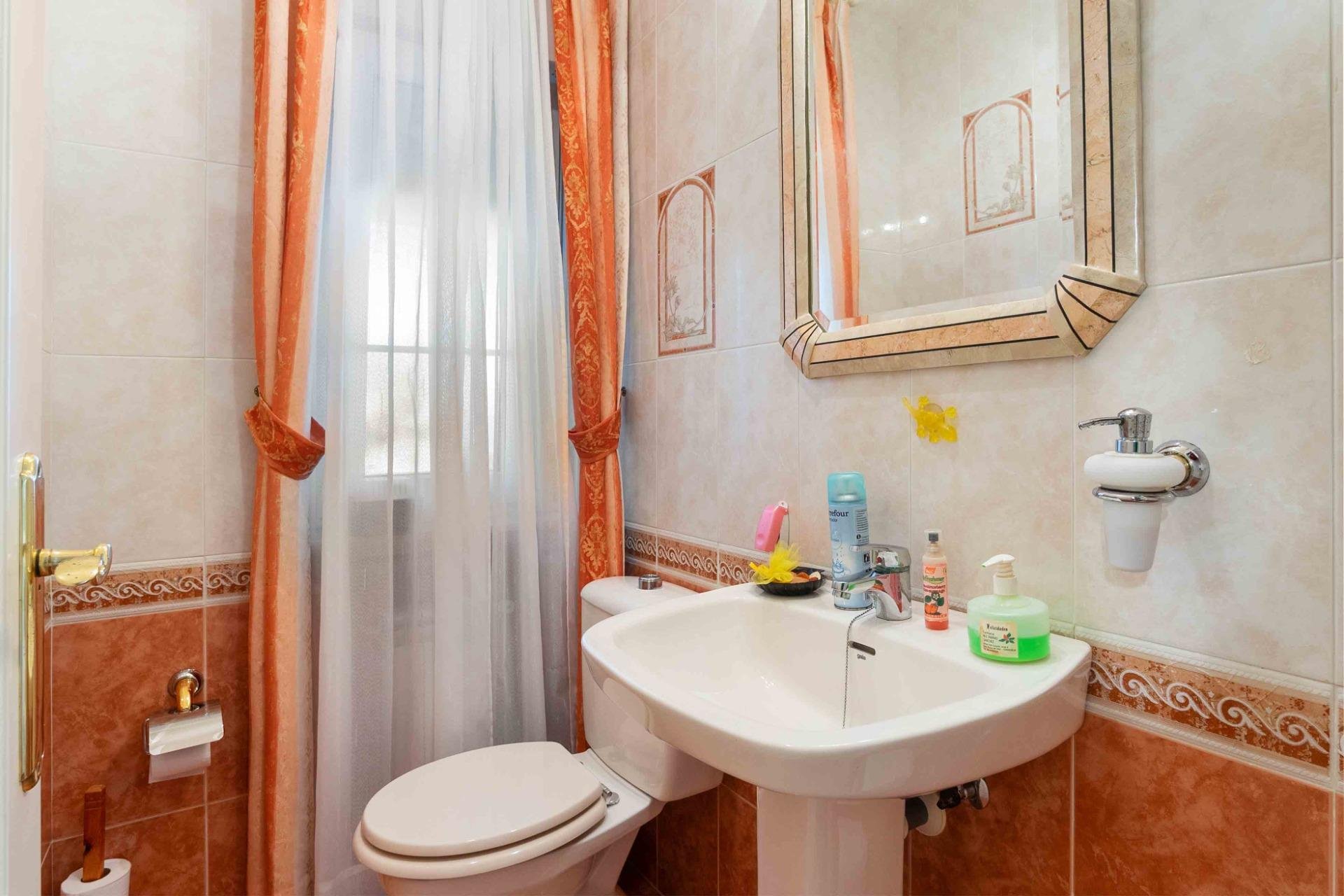 Reventa - Villa / Casa - Orihuela Costa - MUY CERCA DE LA PLAYA
