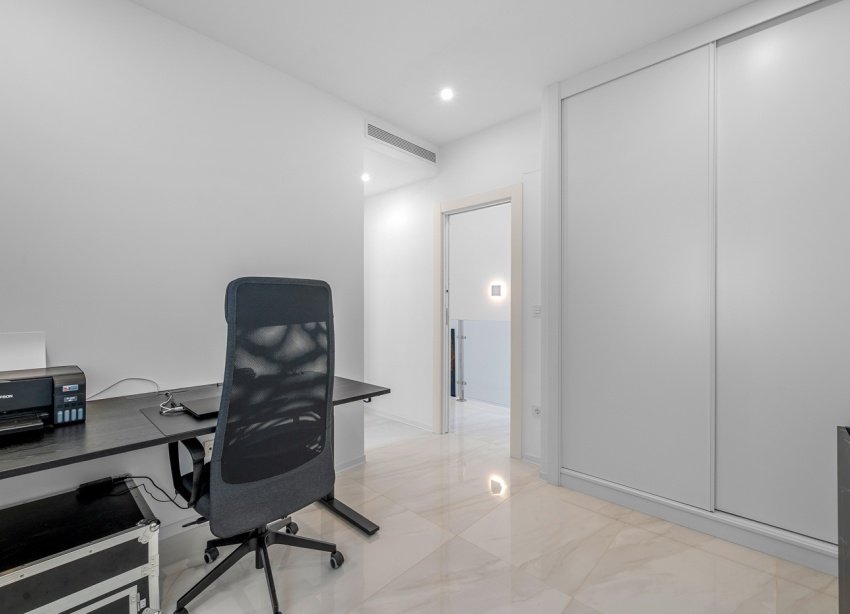 Reventa - Villa / Casa - Orihuela Costa - Orihuela