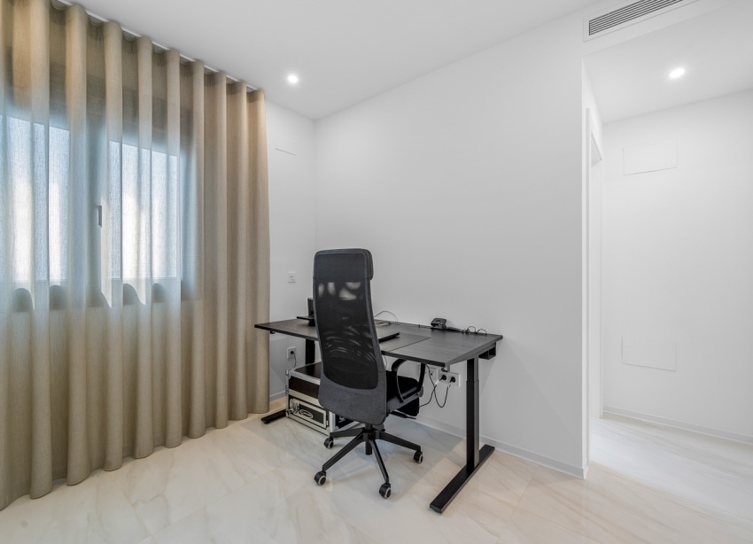 Reventa - Villa / Casa - Orihuela Costa - Orihuela
