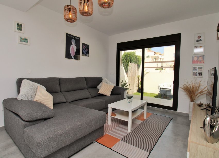 Reventa - Villa / Casa - Orihuela Costa - PAU 8
