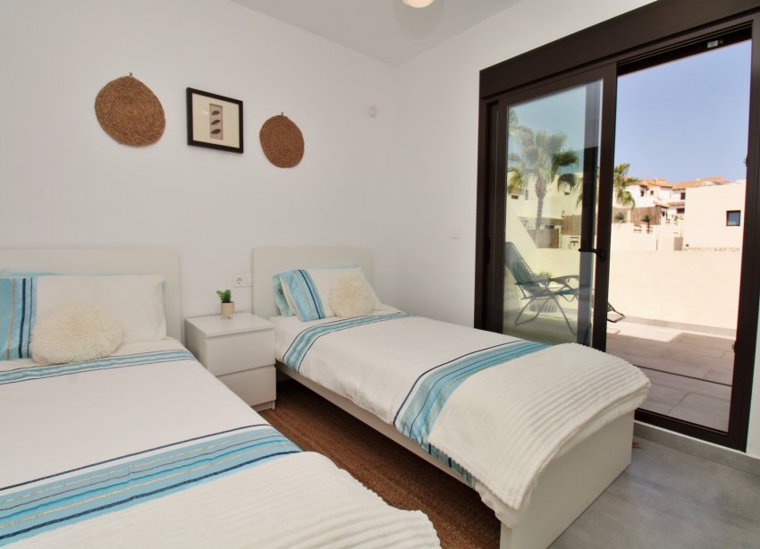 Reventa - Villa / Casa - Orihuela Costa - PAU 8