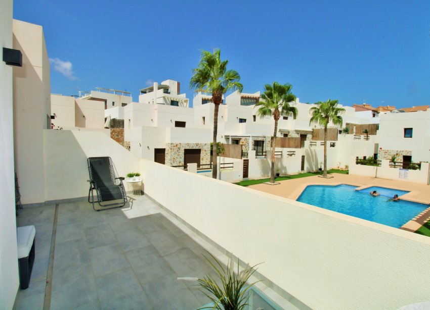 Reventa - Villa / Casa - Orihuela Costa - PAU 8