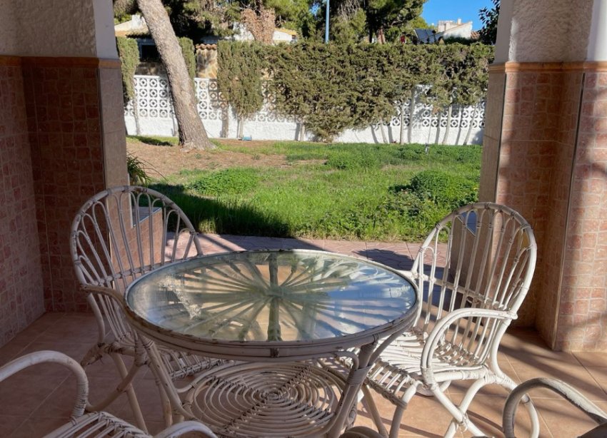 Reventa - Villa / Casa - Orihuela Costa - Punta Prima