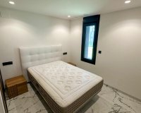 Reventa - Villa / Casa - Orihuela Costa - Villamartín